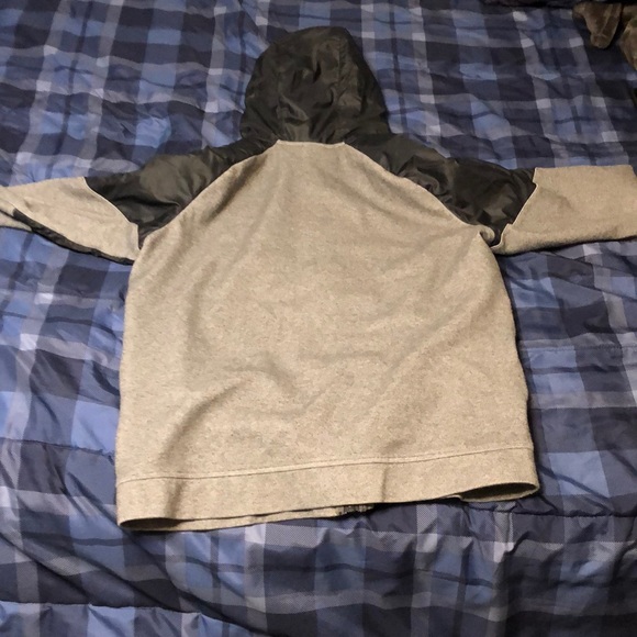 Nike jacket - Picture 2 of 3